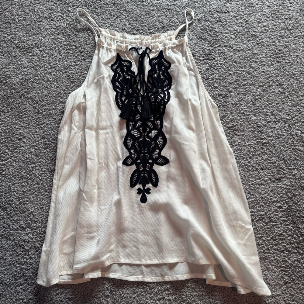 BB Dakota White and Black Lace Blouse